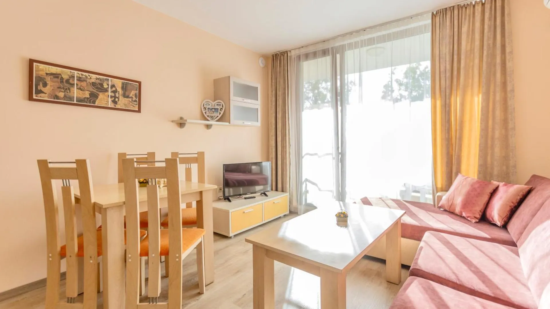 Aparthotel Hotel Prestige City II Primorsko 3*,  Bulgaria