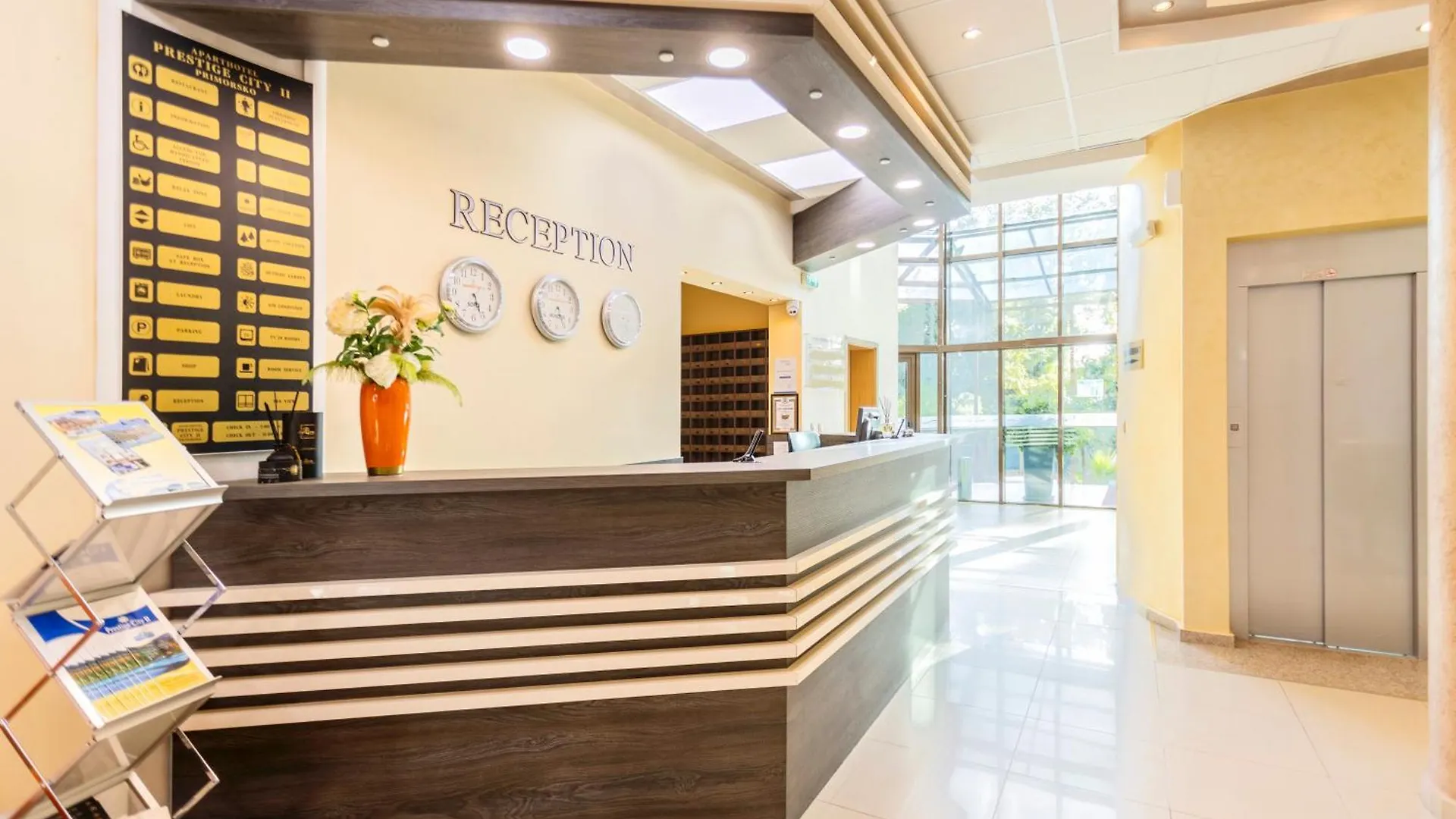 Aparthotel Hotel Prestige City II Primorsko 3*,